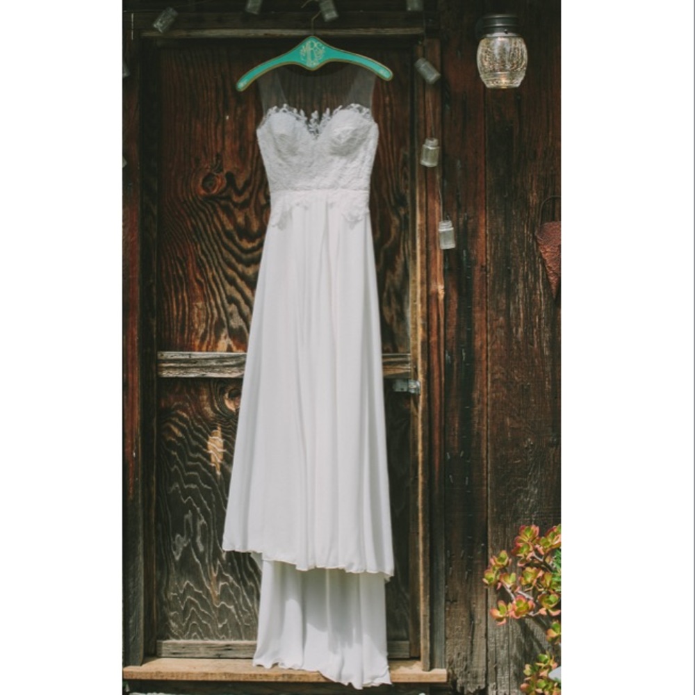 Sarah Seven Wedding Dress- The Violet Hour - Picture 1 of 7